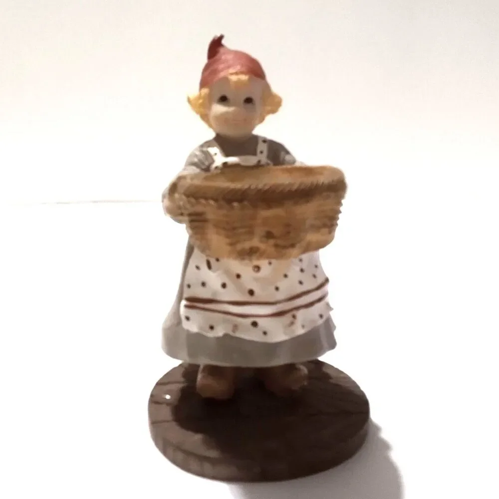 Vintage Sia Collection Julejente Christmas Girl Tea Light Figurine